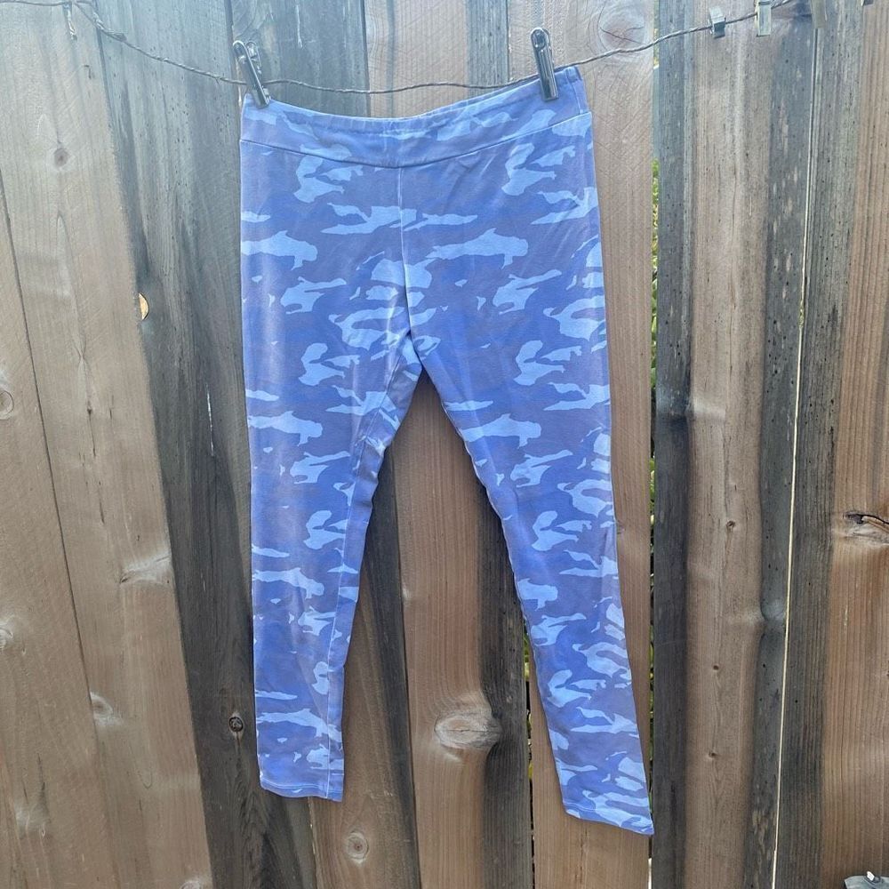Monrow Revolve camo Leggings size medium